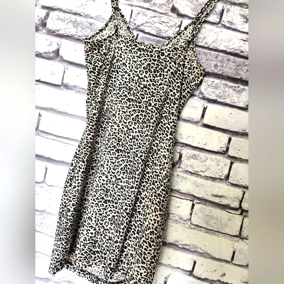 Snow Leopard Print Dress - S - Picture 6 of 6